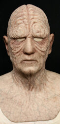 DARTH SIDIOUS alias PALPATINE 2009 Maschera indossabile in silicone di alta qualità cinematografica, ispirata al personaggio Darth Sidious alias Imperatore Palpatine, dalla saga di Star Wars