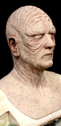 MASCHERA INDOSSABILE IN SILICONE DI ALTA QUALITÀ CINEMATOGRAFICA DARTH SIDIOUS alias PALPATINE 2009, ispirata al personaggio Darth Sidious alias Imperatore Malvagio Palpatine, dalla saga di Star Wars