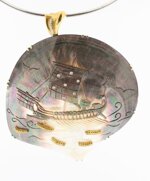 collana-ciondolo-madreperla