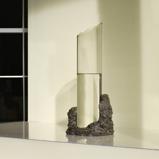 1_coki barbieri_catharsis_vase tall_nerovite_001_q.jpeg