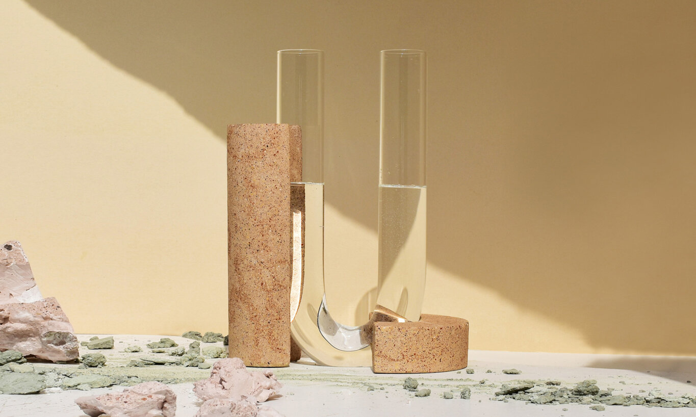 sculptural-statement-vase-for-flowers-made-in-italy.jpeg sculptural-statement-vase-for-flowers-made-in-italy.jpeg