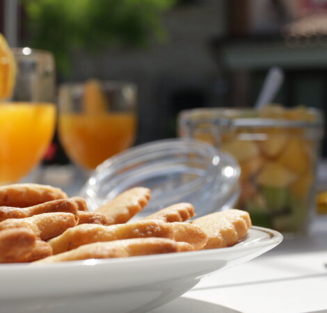 Colazione bordo piscina