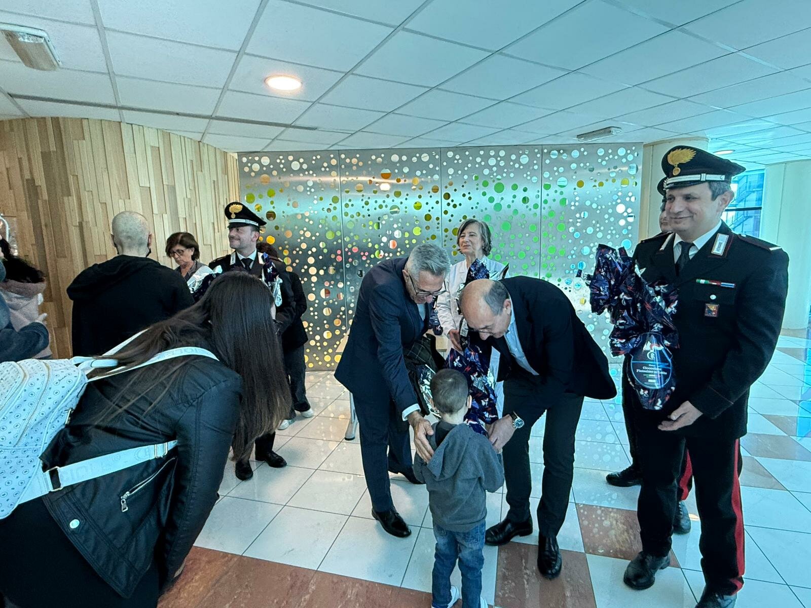 Pasqua di solidariet&agrave; al Policlinico di Catania: i Carabinieri accanto ai piccoli pazienti dell&rsquo;Emato-oncologia pediatrica