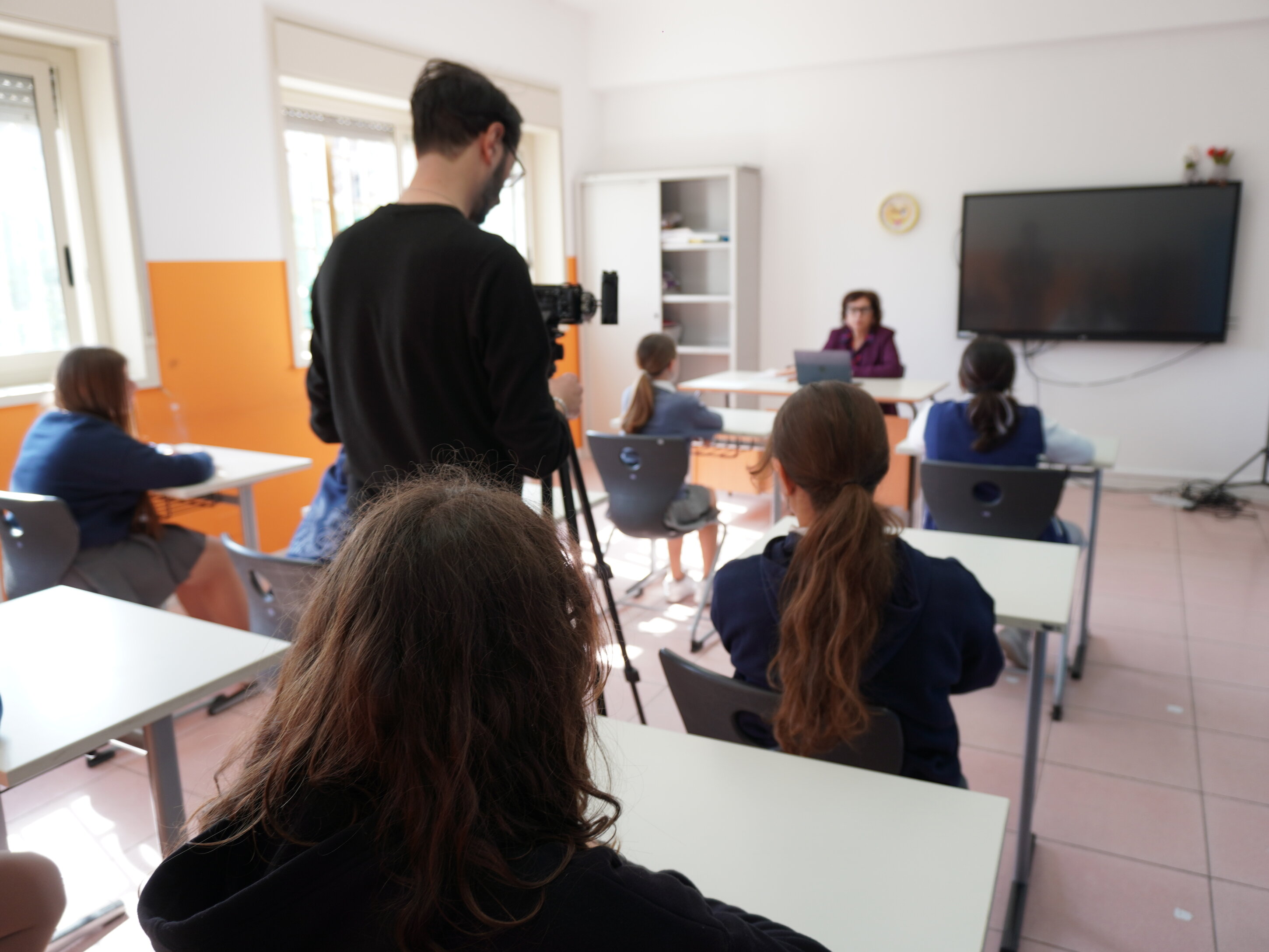 Autismo e scuola, la forza dell’inclusione: a Misterbianco il videoclip “Se mi ascolti so parlare”