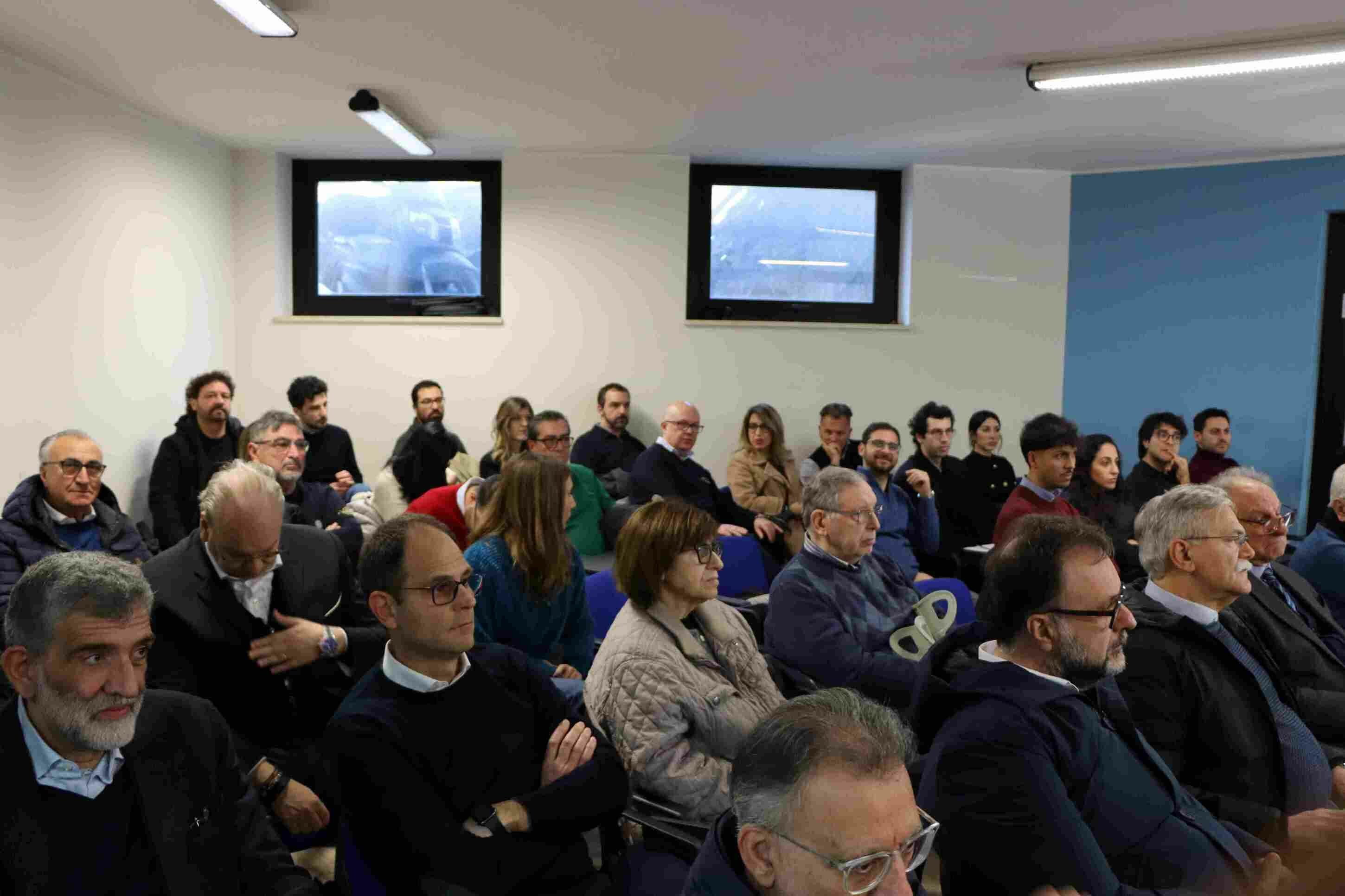 Luoghi di lavoro che promuovono salute: screening e vaccinazioni al centro del confronto tra Asp e Medici Competenti