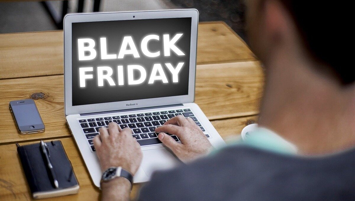 Black Friday, moda e tecnologia in crescita. commercio locale, serve una regolamentazione