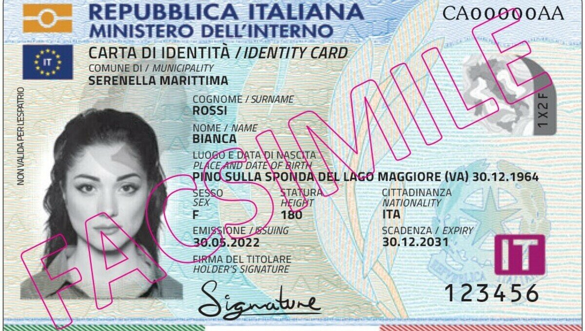 Nel 2026 addio alla carta d'identit&agrave; cartacea. Formato elettronico con impronte digitali per tutti