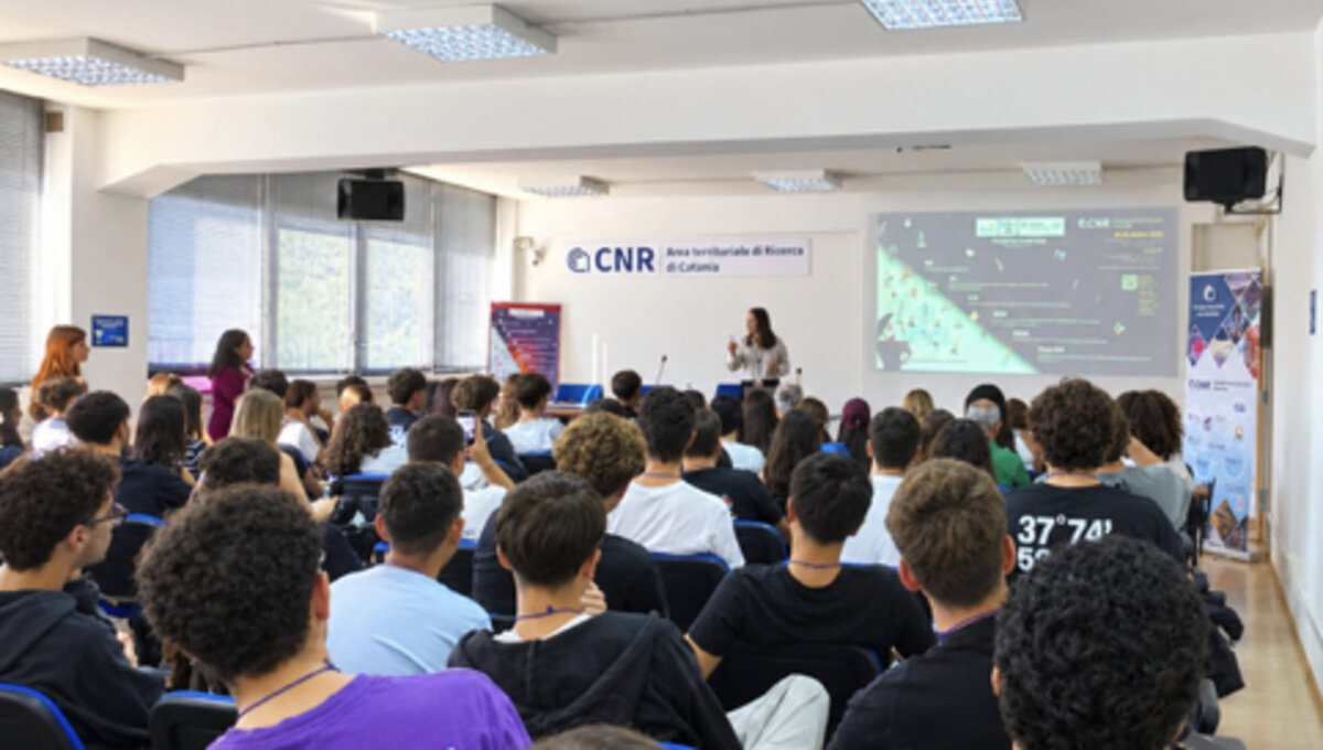 Fotocatalisi e biosensori al grafene: le nanotecnologie del CNR di Catania spiegate ai giovani