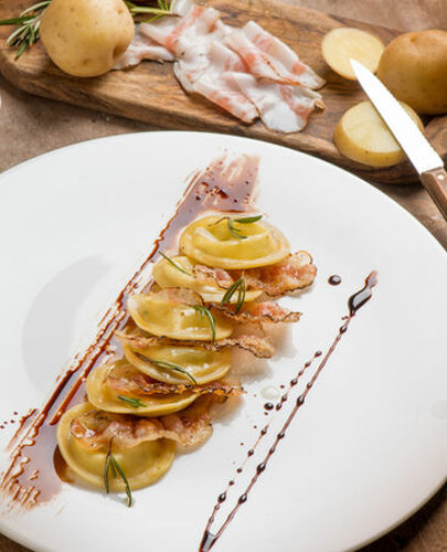 4dc53e_cc64904211334fe193451a2f4de3d179mv2