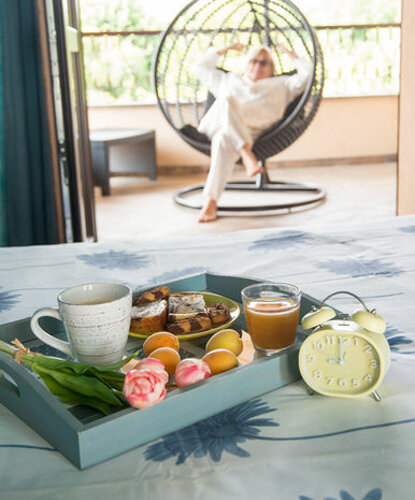 4dc53e_afe33d90d5814c31ab14b4b0b6d7f476mv2