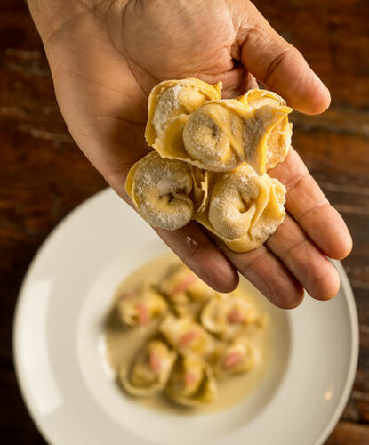 4dc53e_75cf9dc1e6dd4d43881618c3b9d179ebmv2