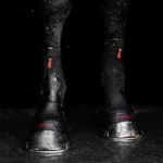 circulation-hoof-socks-black-incrediwear-equine