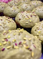 panettone-al-pistacchio-con-barattolo-di-crema-al-pistacchio