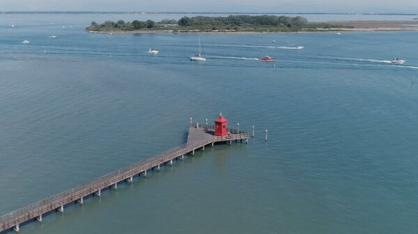 083699906c25446c254526db6e8cd6d4fe155e4e