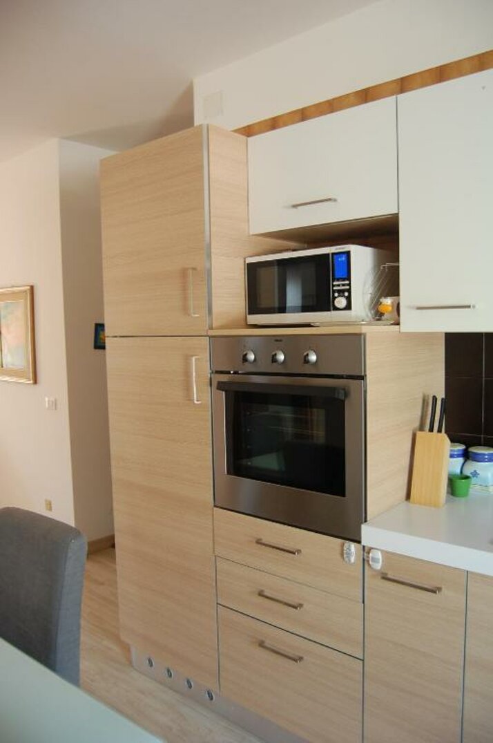 kuchnia apartamentu elegance lignano sabbiadoro kuchnia apartamentu elegance lignano sabbiadoro