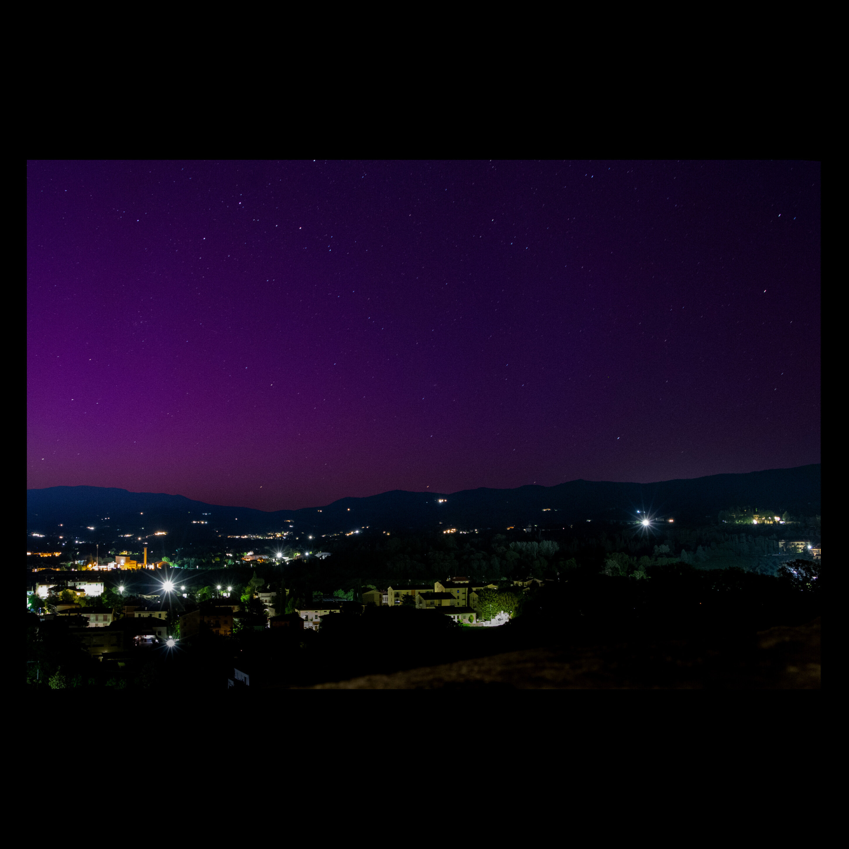 2024.05.10_08_aurora-boreale_arezzo.jpg