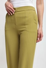 completo-gessato-gilet-e-pantalone-con-polsino-sul-fondo