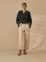 pantalone-a-ferro-di-cavallo