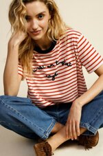 t-shirt-girocollo-a-righe-con-scritta