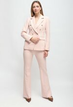tailleur-giacca-doppiopetto-e-pantalone-a-zampa
