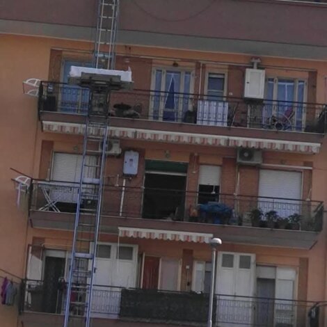 telfono azienda traslochi napoli