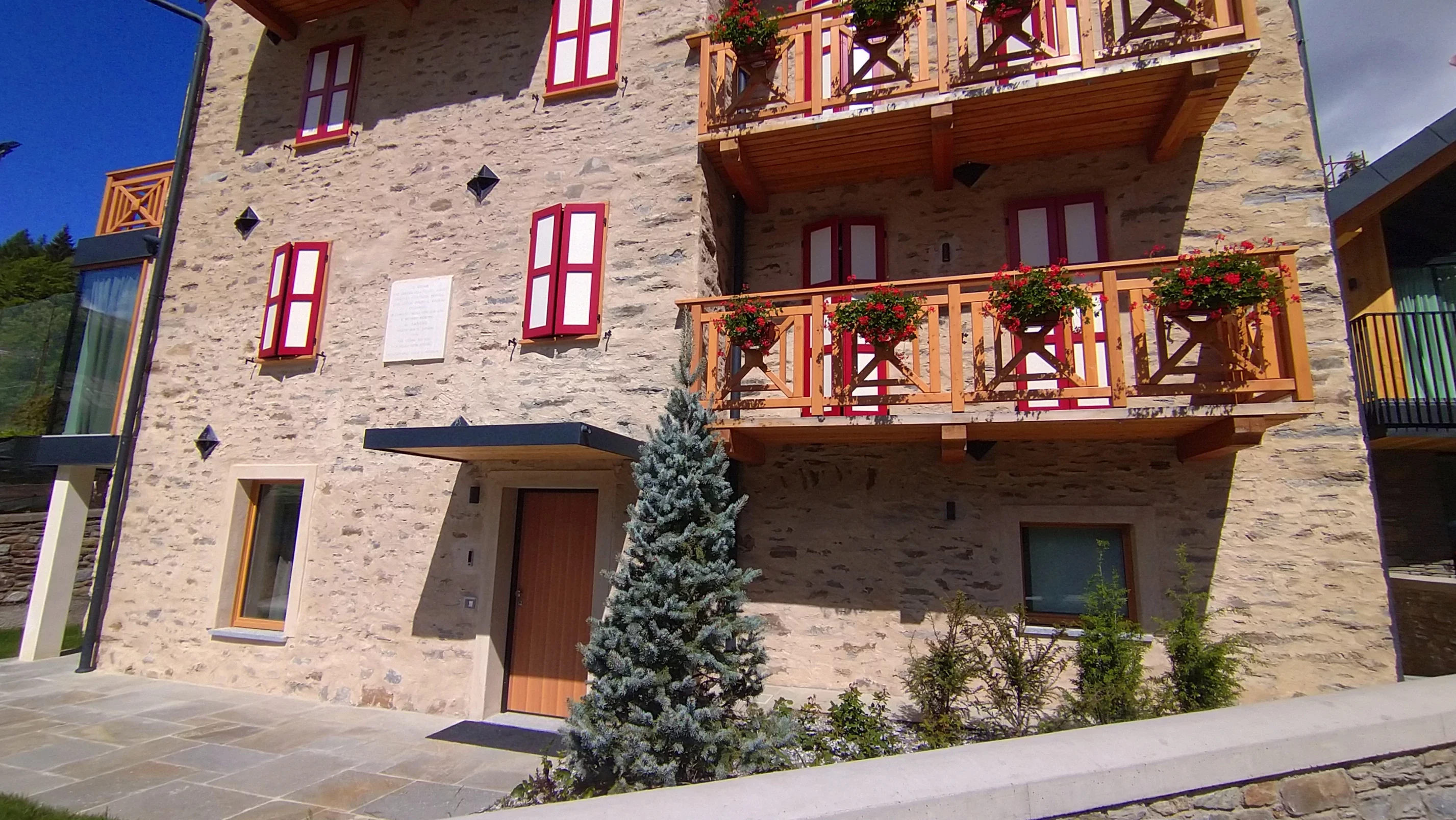 b09780_8f7fcd62e4cd44e092d002ca01823d28~mv2.webp b09780_8f7fcd62e4cd44e092d002ca01823d28~mv2.webp