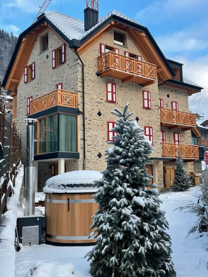 b09780_cfa97a631d0b461f833833bdb2cc7039~mv2.jpeg b09780_cfa97a631d0b461f833833bdb2cc7039~mv2.jpeg