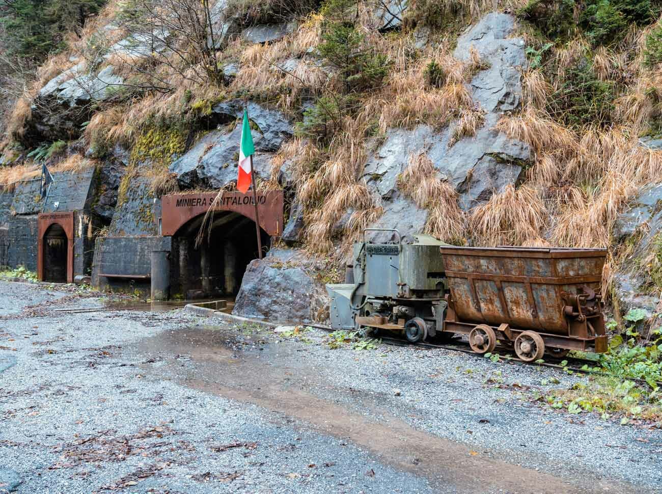 b09780_655a1820be1d4cabaff2ced00f8951c3~mv2.jpeg b09780_655a1820be1d4cabaff2ced00f8951c3~mv2.jpeg