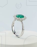 recarlo-womens-ring-with-emerald-and-diamonds