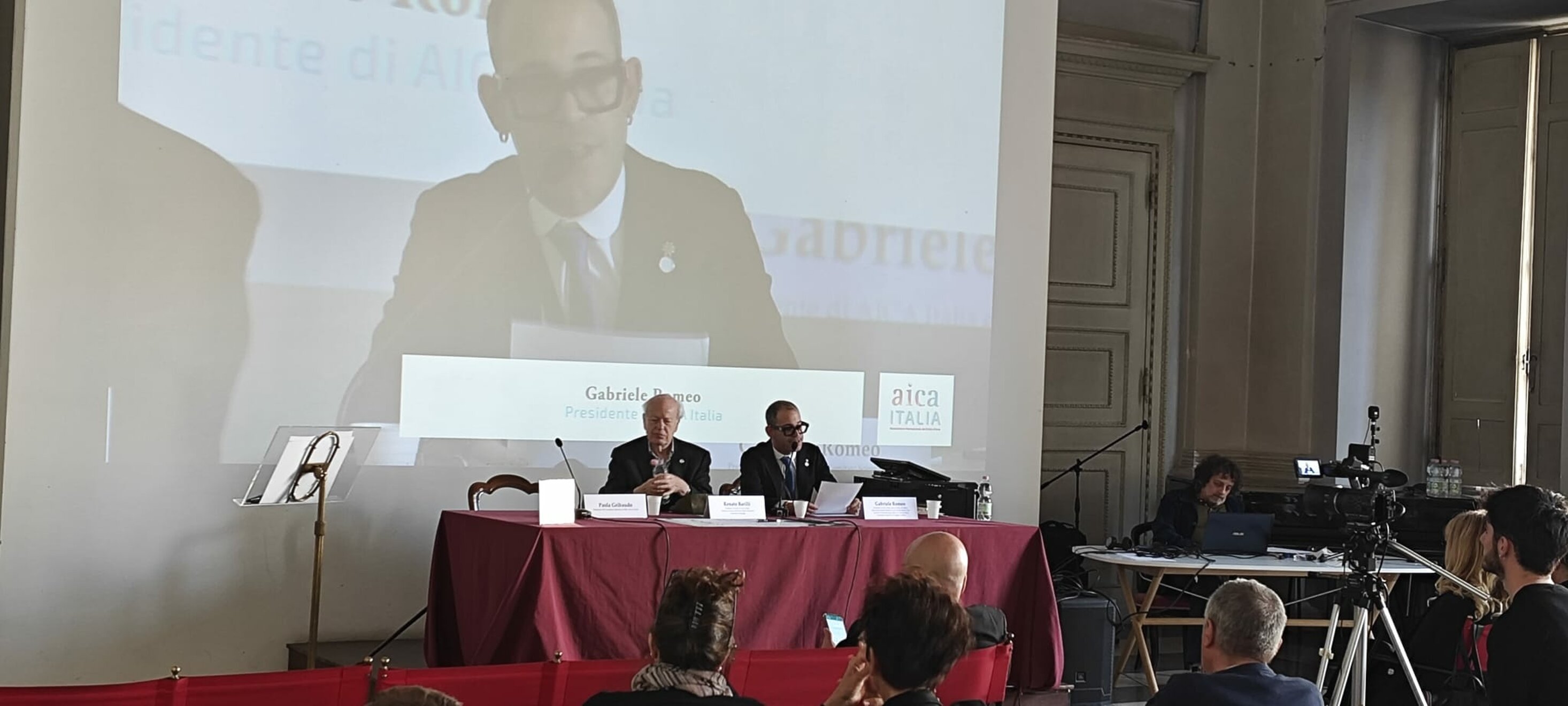 Gabriele Romeo, Damien Hirst, art, arte, storico e critico d'arte, art historian, artist, venice, venezia, curatore d'arte contemporanea