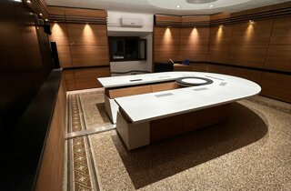 Arredo sala riunioni moderno e funzionale Arredo sala riunioni moderno e funzionale