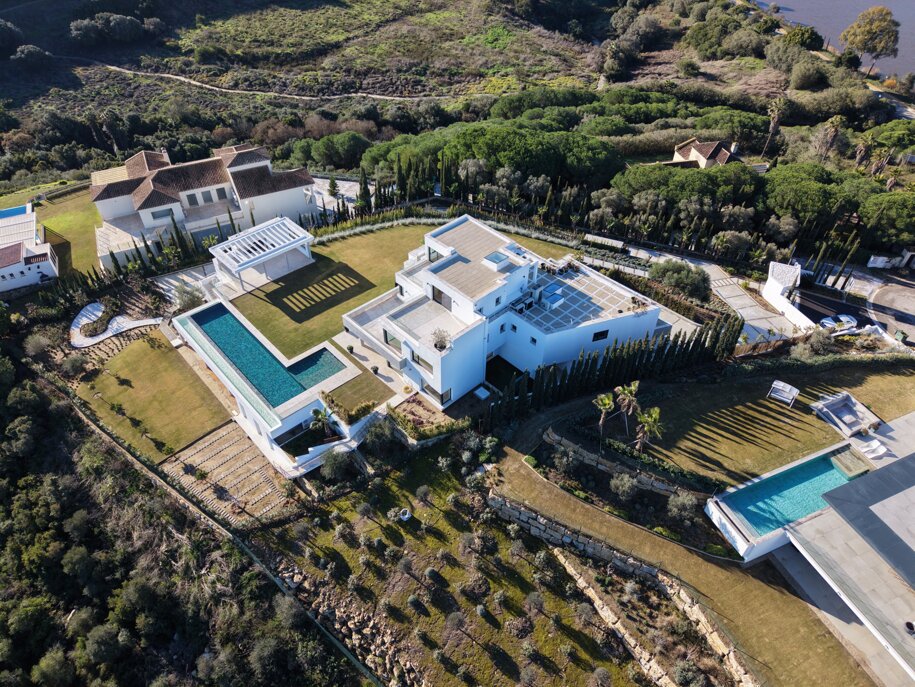 marketing de propiedades para villa premium en venta en estepona