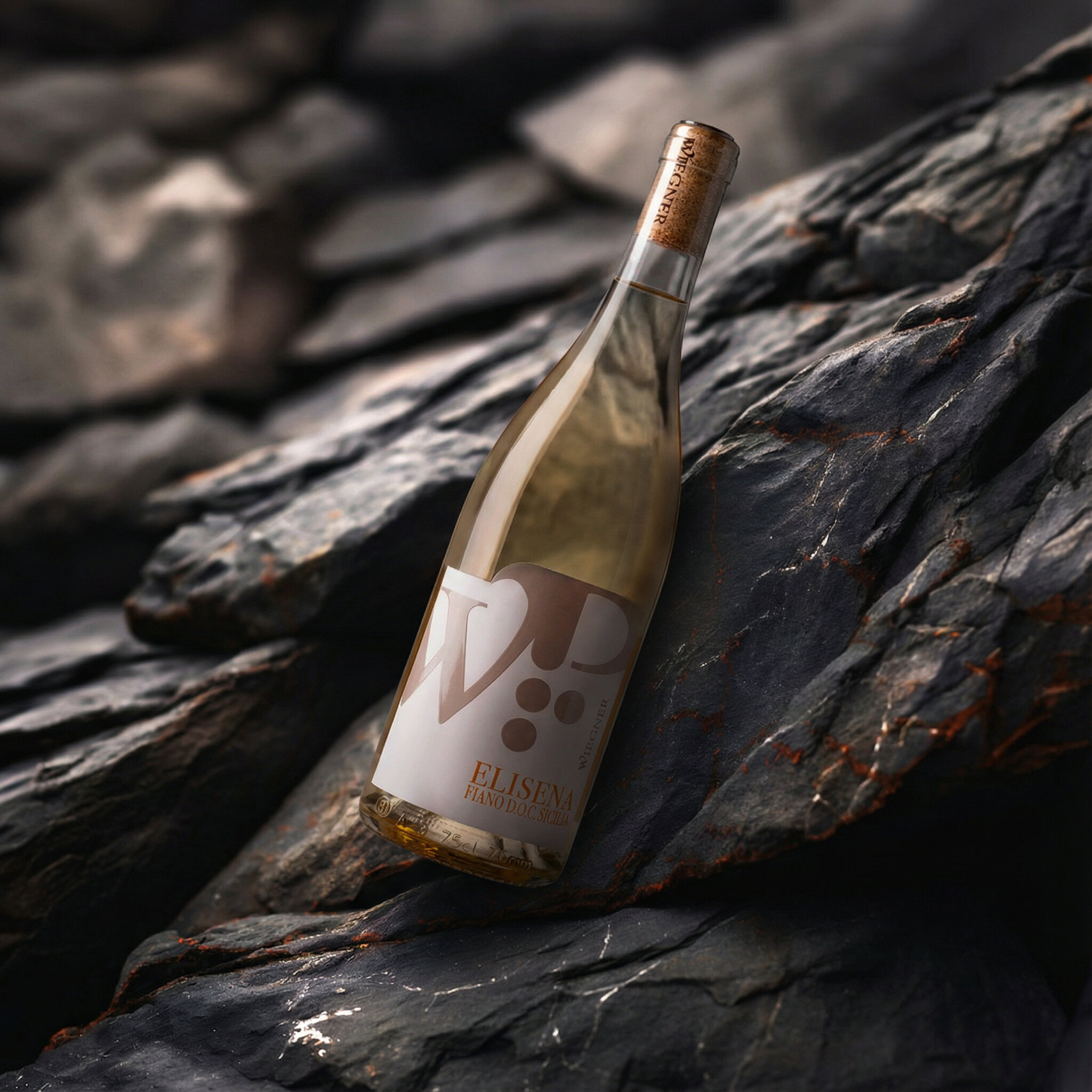 Scopri i Vini EFFUSIVA: L'arte di Coltivare sull’Etna