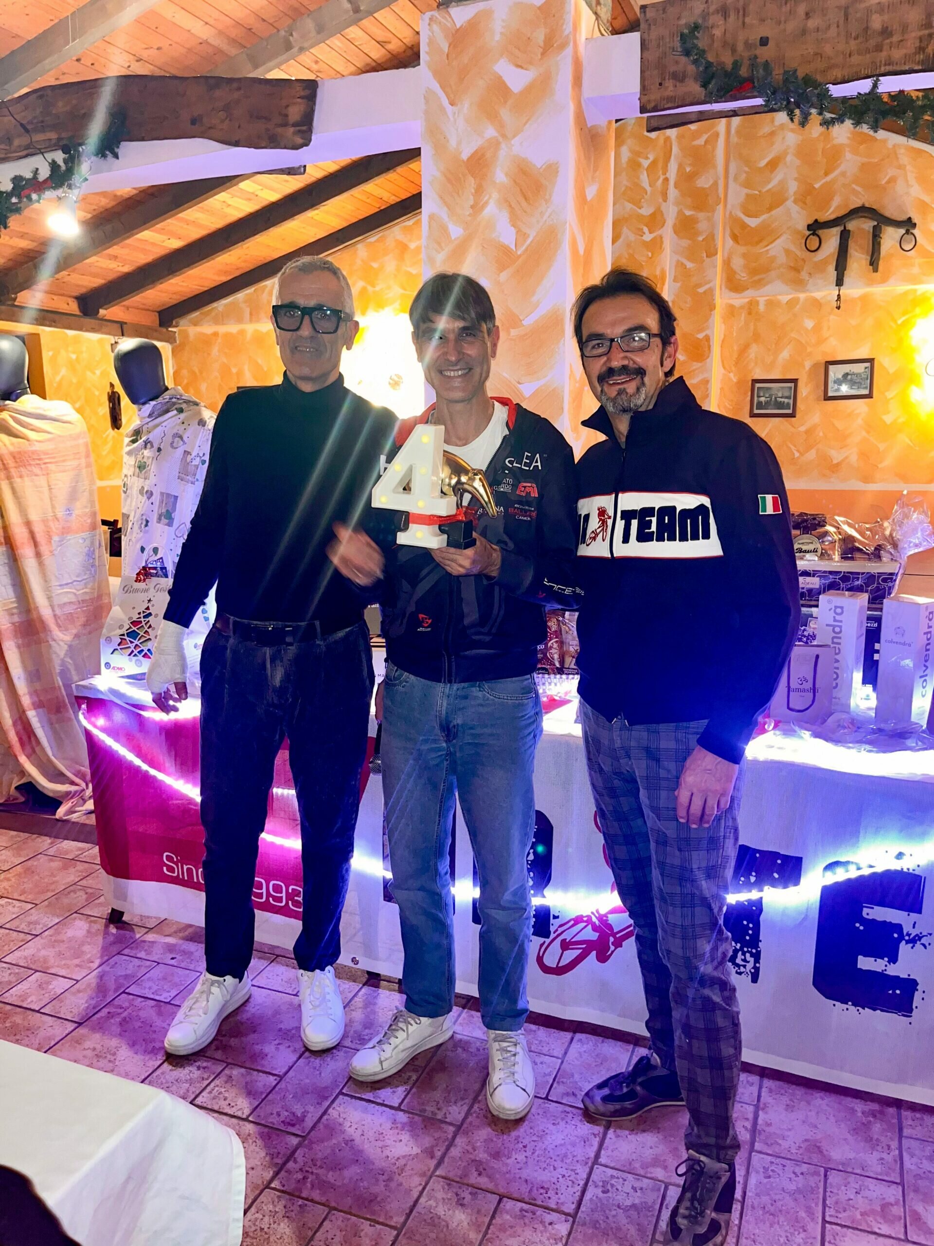 4d2ea61757fc4774cabb797444a8f1d1674bd432.jpg 4d2ea61757fc4774cabb797444a8f1d1674bd432.jpg