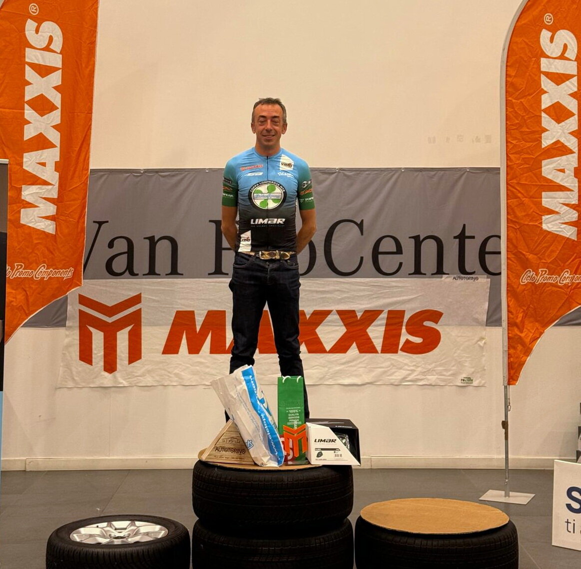 b40efe590fdc47a2a062677b2a8db16df4d4621a.jpg b40efe590fdc47a2a062677b2a8db16df4d4621a.jpg