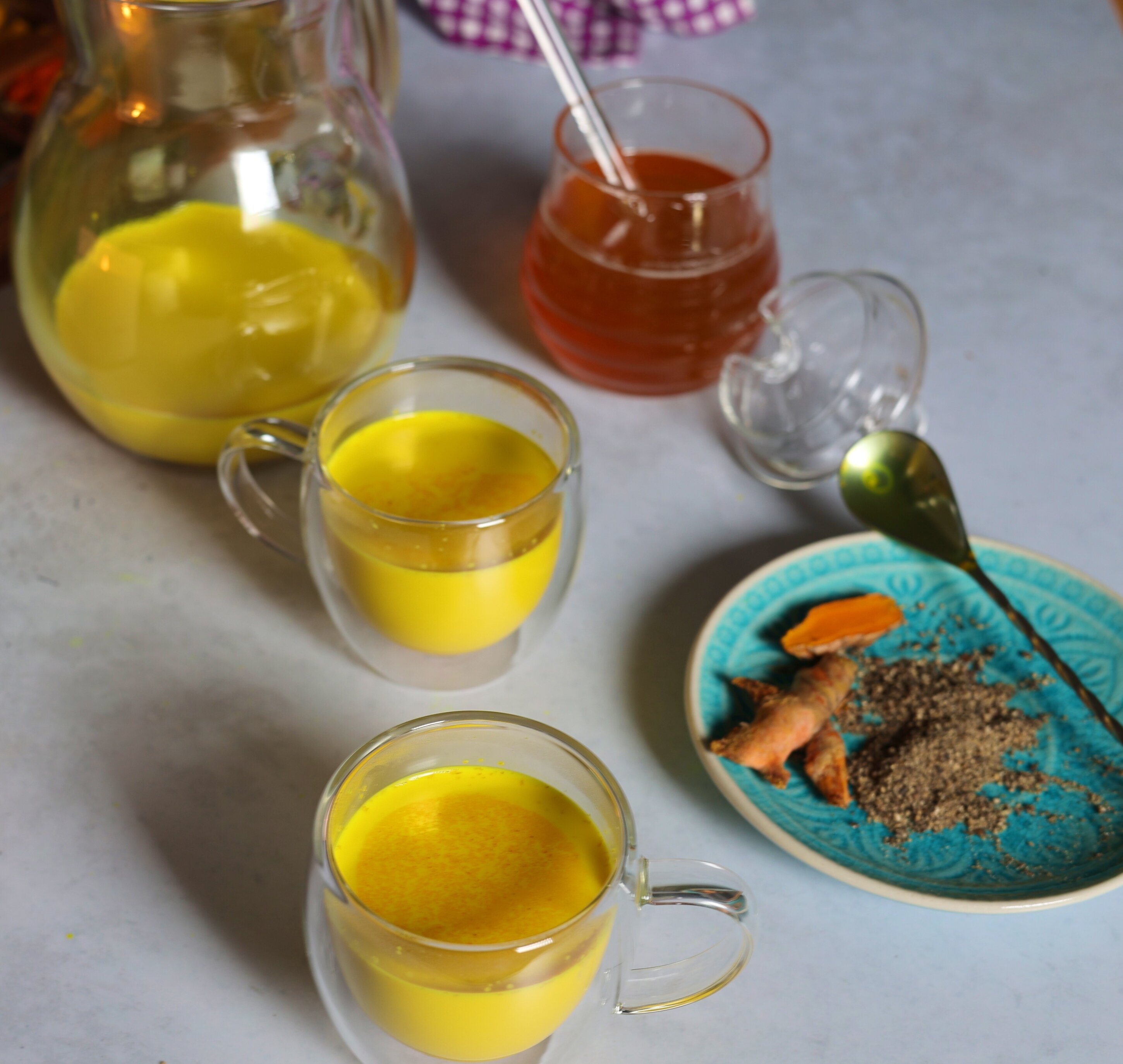 Haldi Doodh - goldene Kurkumamilch