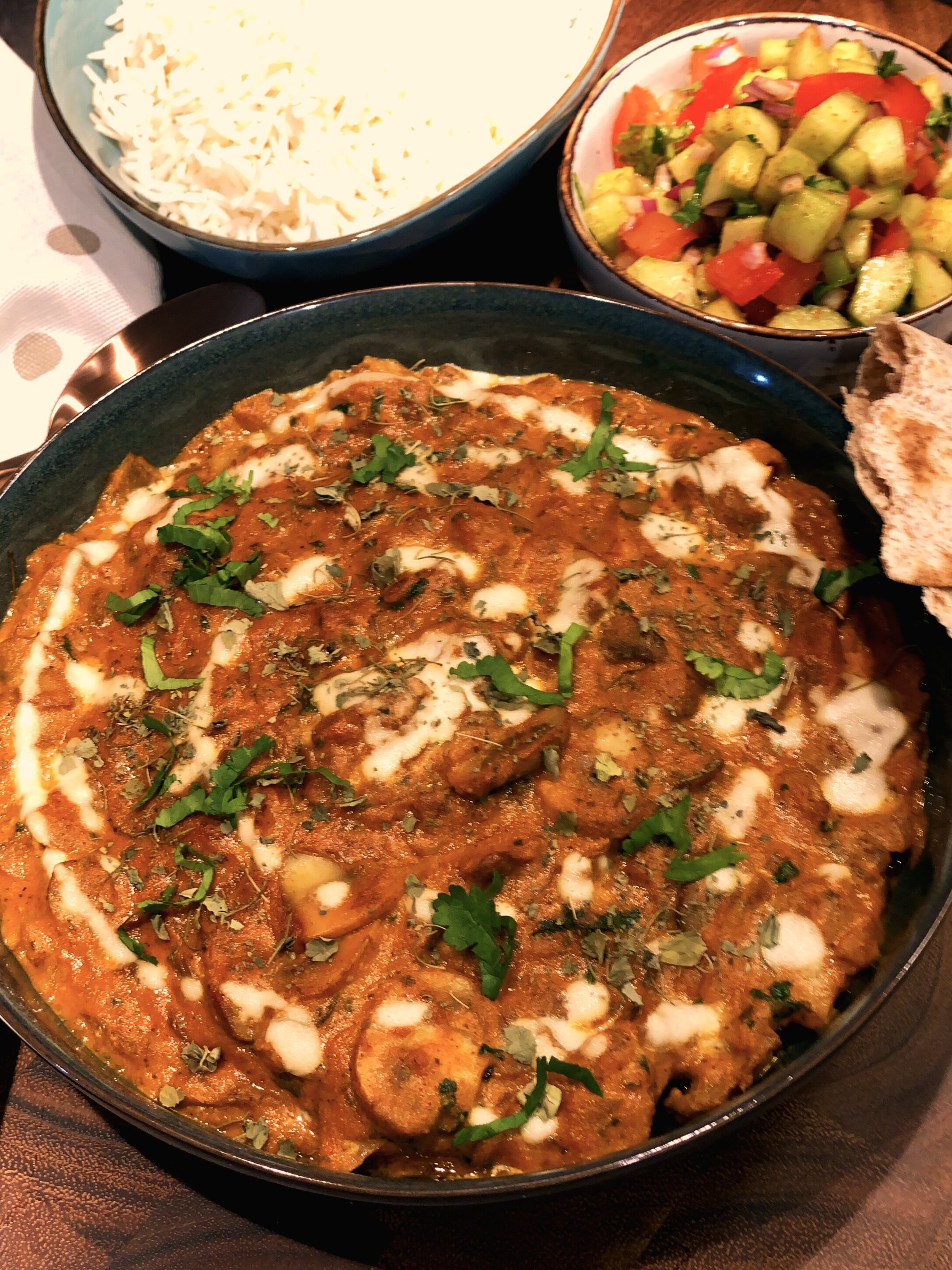 Mushroom Masala - Champignons in einem cremigen Tomaten-Cashewnuss-Curry
