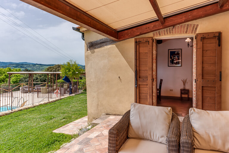 Comfortable apartment with indipendent entrance in Tuscany villa