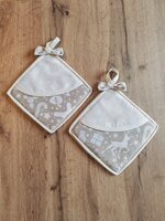 coppia-presine-ricamabili-a-rombo-natale-beige-cervo-babbo