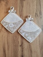 coppia-presine-ricamabili-a-rombo-natale-beige-regalo-renna