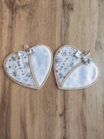 coppia-presine-ricamabili-a-cuore-fiorellini-acquamarina