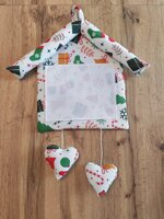 casetta-fuoriporta-ricamabile-simboli-natale