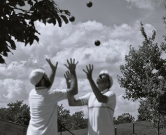 JTdCJTIyZnIlMjIlM0ElMjJEdW8lMjBkJUUyJTgwJTk5YXJ0aXN0ZXMlMjBkZSUyMGNpcnF1ZSUyMGRlJTIwcnVlJTIwZW4lMjBpbnRlcmFjdGlvbiUyMGx1ZGlxdWUlMjIlN0Q=