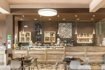 1_great-caffe-sassari-arredamento-banco-bar-ifi-1024x601