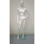 manichino-donna-testa-uovo-09