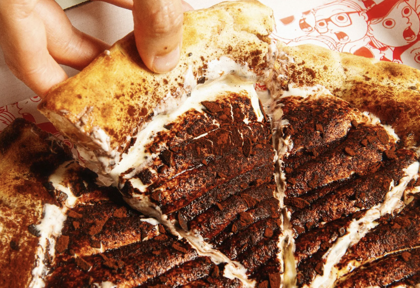 Quando il tiramisù diventa pizza: la nuova frontiera del dessert italiano
