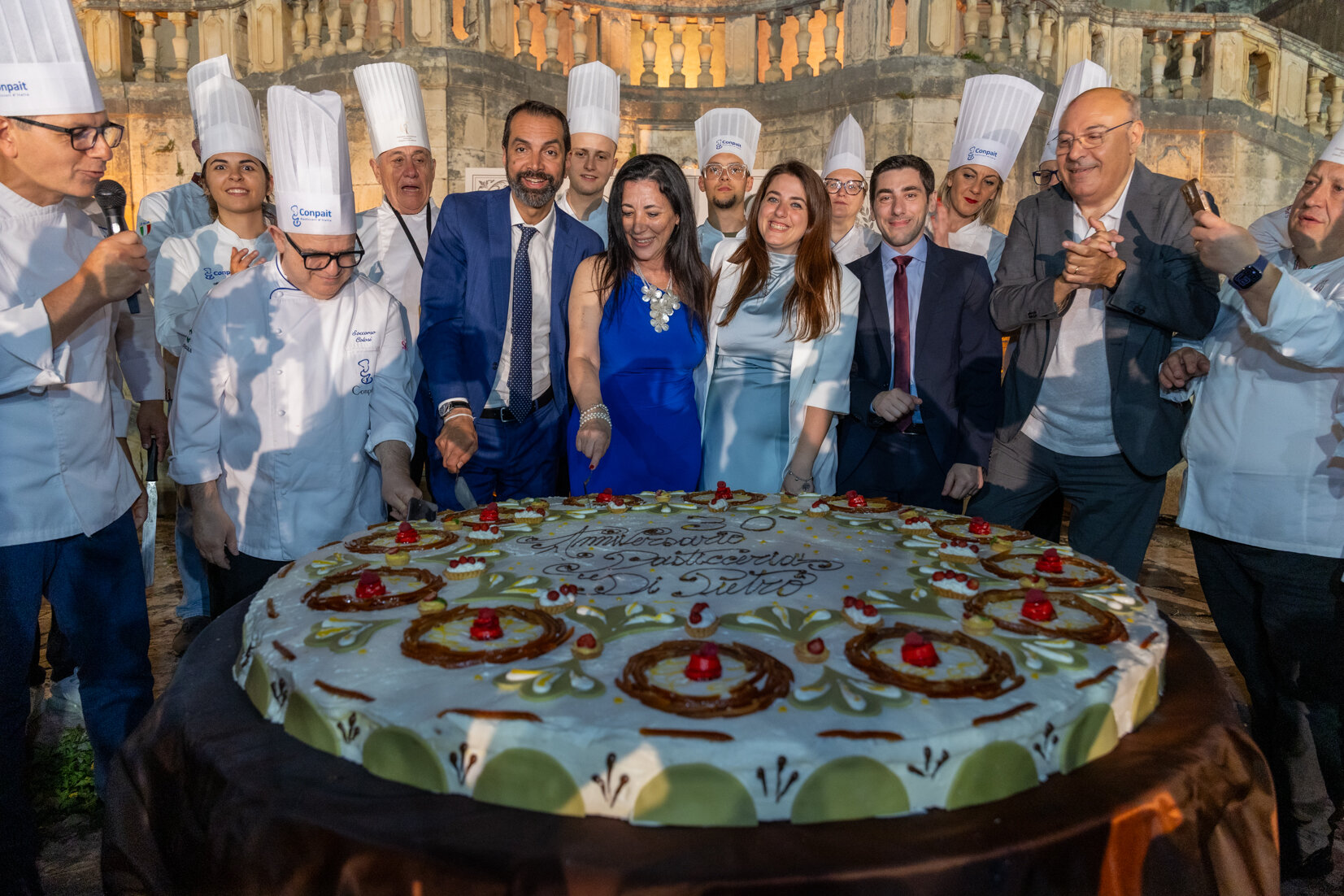 Trent’anni di dolce eccellenza: Messina celebra la storia della maestra pasticciera Loredana Ermini