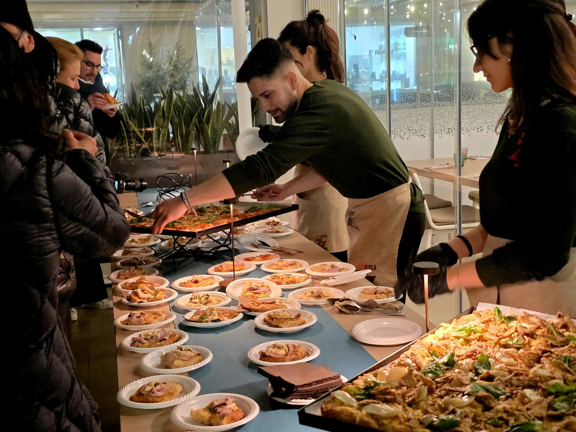 Frizzi Pizzeria festeggia il primo anno di attività: un anniversario all’insegna dell’impegno e dell’identità gastronomica