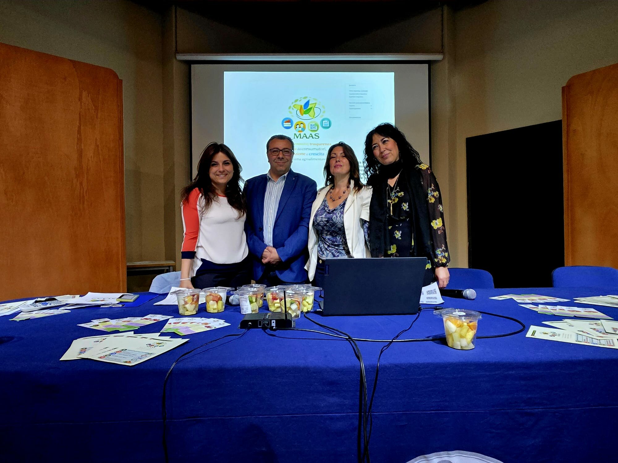 Frutta nelle scuole, il progetto che conquista gli studenti: “Adesso mangiamo più sano”