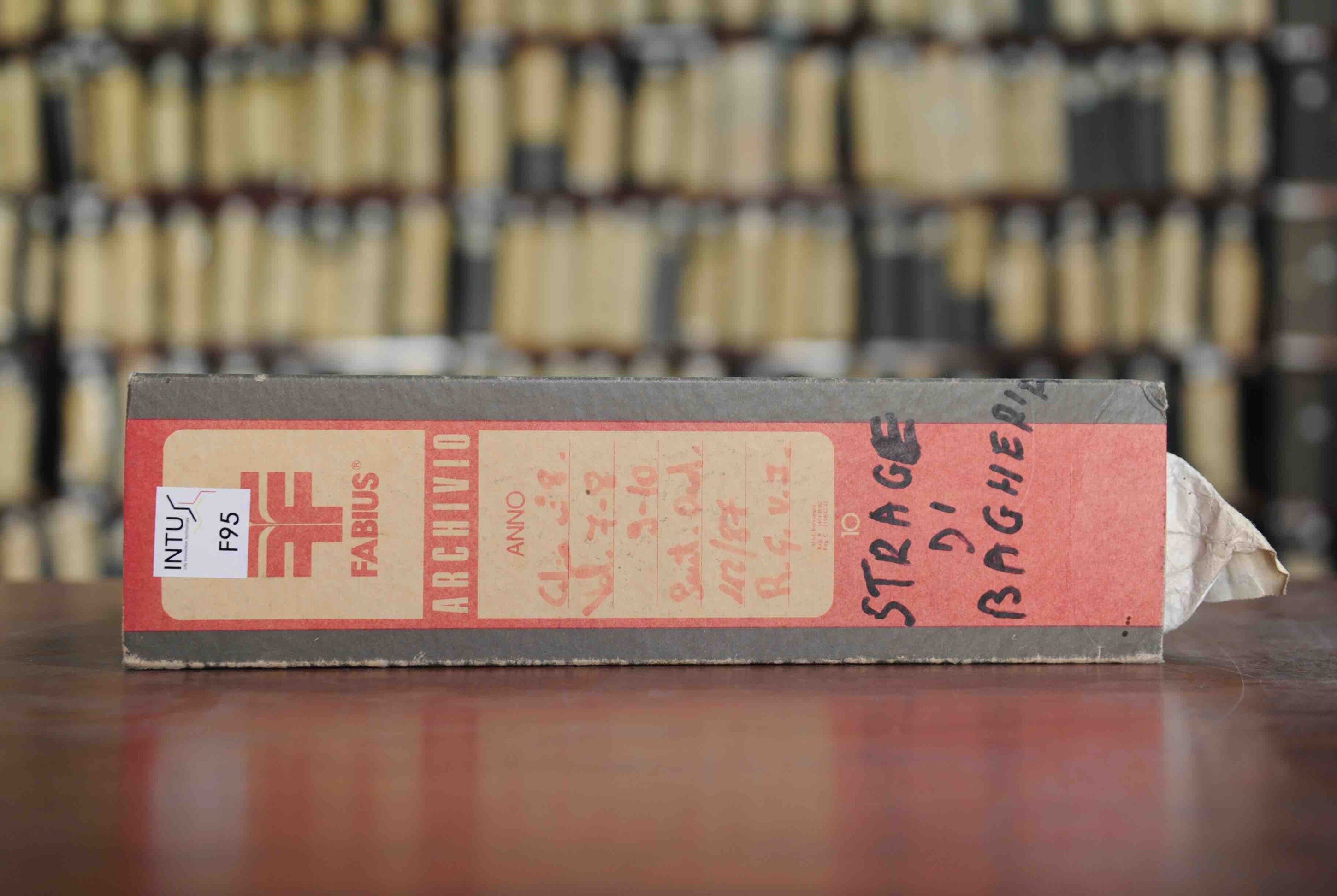 maria-d.-rapicavoli-maxiprocesso-30-stampe-fotografiche-collezione-museo-civico-di-castelbuono.-il-progetto-è-sostenuto-da-strategia-fotografia-2025-promosso-dalla-direzione-generale-creatività-contemporanea-del-ministero-della-cultura_3.jpeg